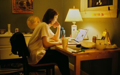 Dlaczego nie potrafisz się „wyłączyć” po pracy — i to nie jest Twoja wina